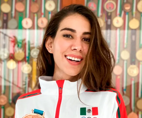 Alely Hernández — Conferenciante de Conferenciantes Deportivos y Mentalidad Ganadora