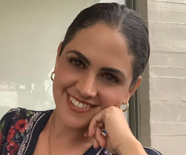 Ana Sayán — Conferenciante de Mujeres Líderes y Empoderamiento