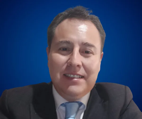 Héctor Bolio — Conferenciante de Salud Mental y Estrés