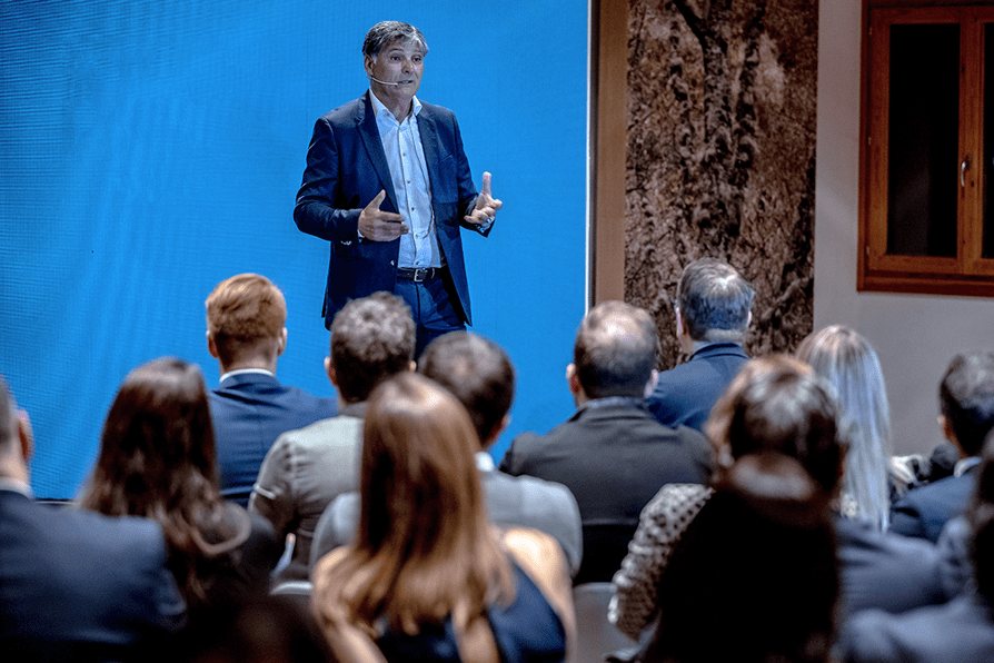 Toni Nadal en acción