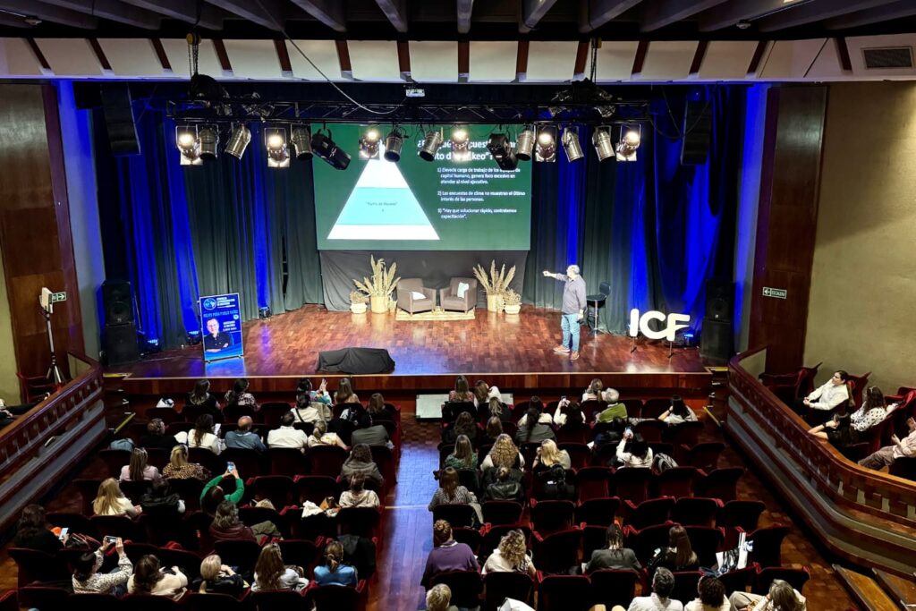Felipe Peña y Lillo, conferencista para eventos corporativos sobre Liderazgo Ejecutivo